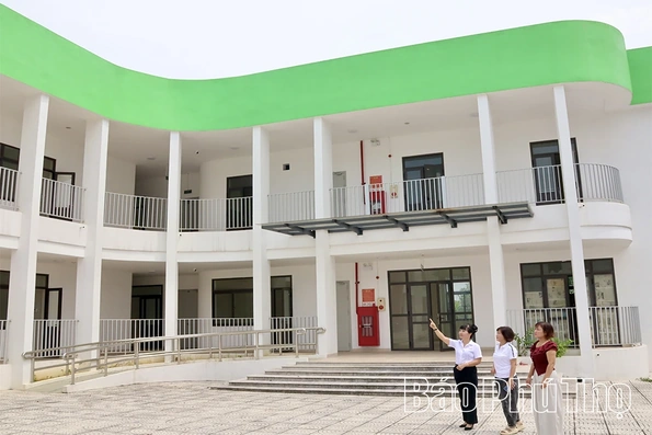 Âu Cơ chủ động chuẩn bị các điều kiện cho năm học mới