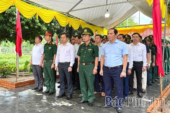 Xã Thái Hòa lấy mẫu ADN 6 hài cốt liệt sĩ chưa xác định danh tính