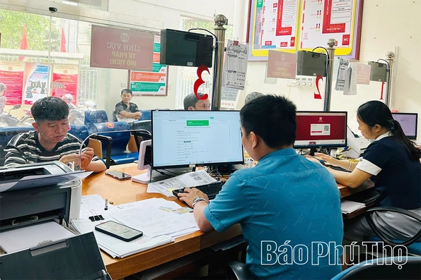Nhìn lại một năm vận hành chính quyền địa phương hai cấp - Kỳ 2: Kiến tạo nền hành chính phục vụ
