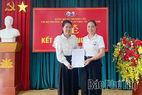 Thượng Cốc chú trọng tạo nguồn, phát triển đảng viên trẻ