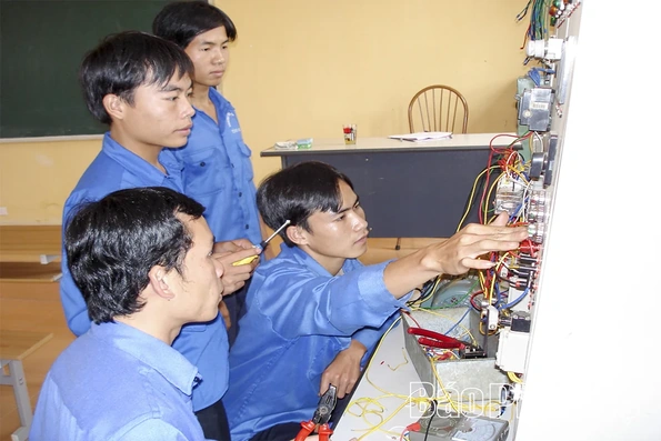 Đồng bộ các giải pháp tạo việc làm bền vững cho người lao động
