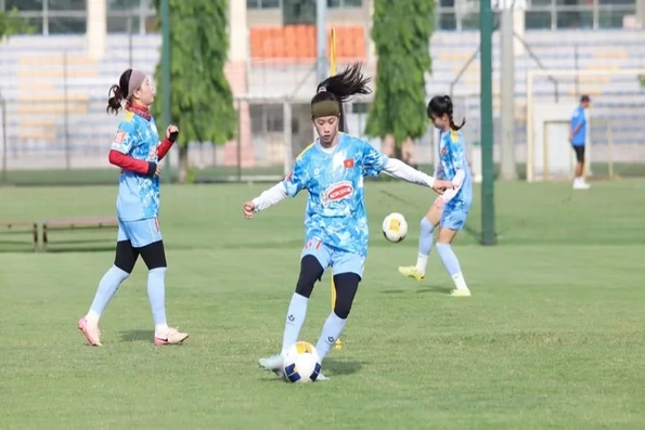 Lần đầu lên tuyển, Thu Phương hướng tới những sân khấu lớn của bóng đá nữ