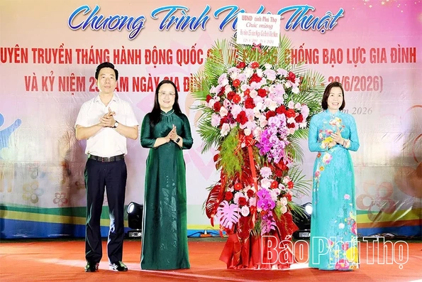 Không để bạo lực gia đình bị che giấu sau cánh cửa nhà&nbsp;