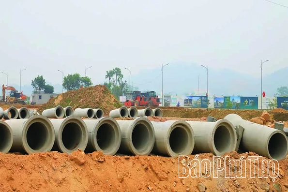 Đầu tư công tạo “đòn bẩy” cho tăng trưởng kinh tế