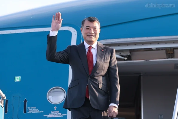 Thủ tướng Lê Minh Hưng lên đường dự Hội nghị thượng đỉnh BRICS và làm việc song phương tại Ấn Độ
