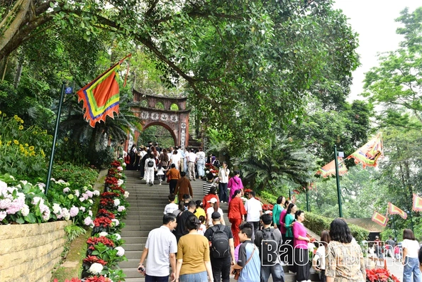 Khu Di tích lịch sử quốc gia đặc biệt Đền Hùng - Điểm hẹn cội nguồn linh thiêng