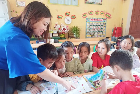 Tiêu chuẩn công nhận đạt chuẩn giáo dục bắt buộc