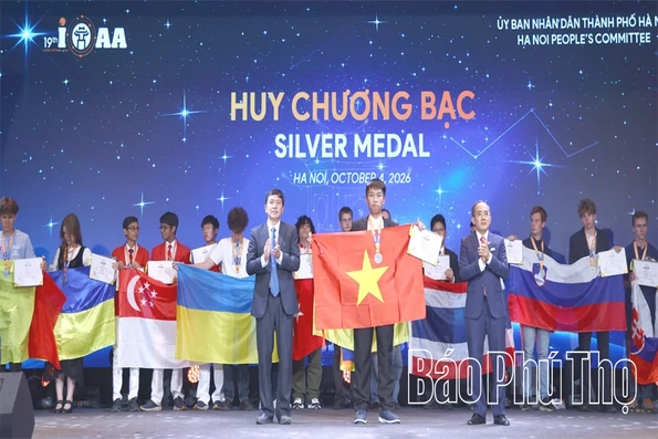 Học sinh Phú Thọ giành Huy chương Bạc Olympic Thiên văn và Vật lý thiên văn quốc tế