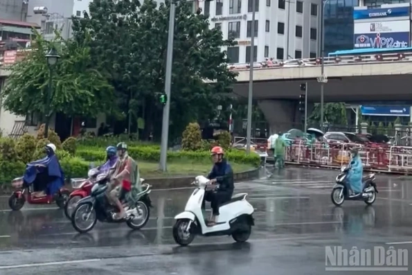 Thời tiết ngày 9/10: Bắc Bộ, Trung Bộ có mưa rào và dông, cục bộ có nơi mưa rất to
