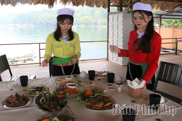 Sức sống vùng hồ Hòa Bình