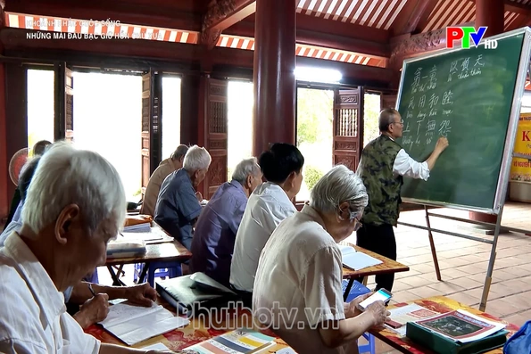 Những mái đầu bạc giữ hồn chữ xưa