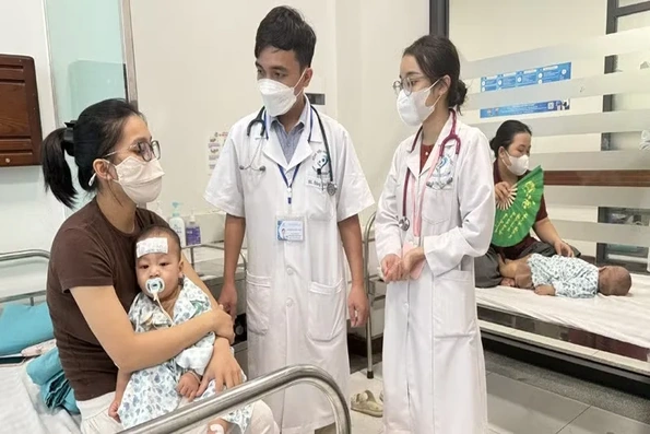 Cách nhận biết và các biện pháp phòng bệnh tay chân miệng ở trẻ