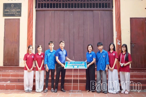 Tuổi trẻ xã Vĩnh Hưng tổ chức hành trình “Tôi yêu Tổ quốc tôi”