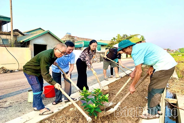Chính quyền vì Nhân dân phục vụ