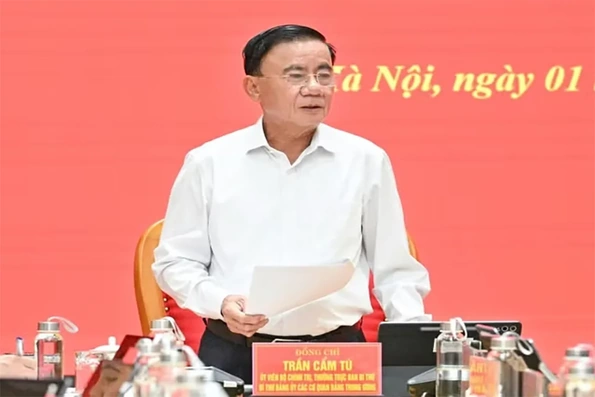 Bộ Chính trị: Đổi mới chính sách tiền lương, đãi ngộ theo vị trí việc làm, khắc phục cào bằng, coi trọng ngạch, bậc