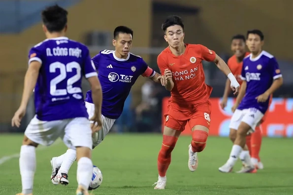 V.League: Số lượng hay chất lượng?