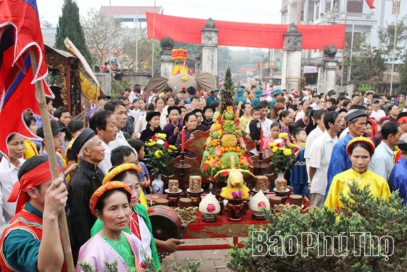Ân tình lễ vật dâng Vua