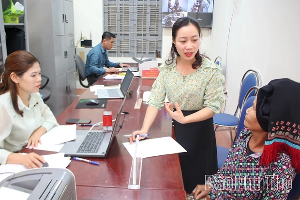 Gỡ “điểm nghẽn” nhân lực ở xã vùng khó