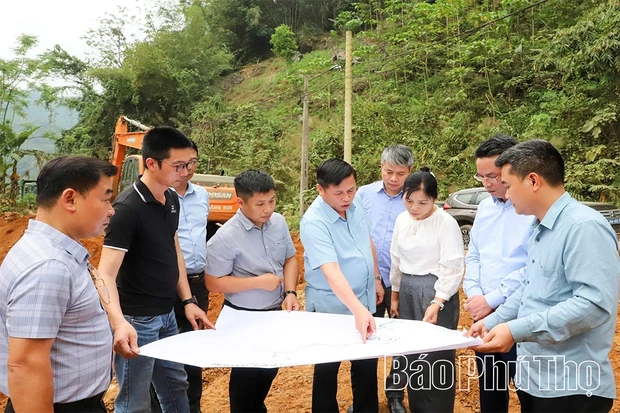 Phải gỡ “nút thắt” giải phóng mặt bằng, đẩy nhanh tiến độ dự án phát triển kinh tế - xã hội vùng chuyển dân sông Đà