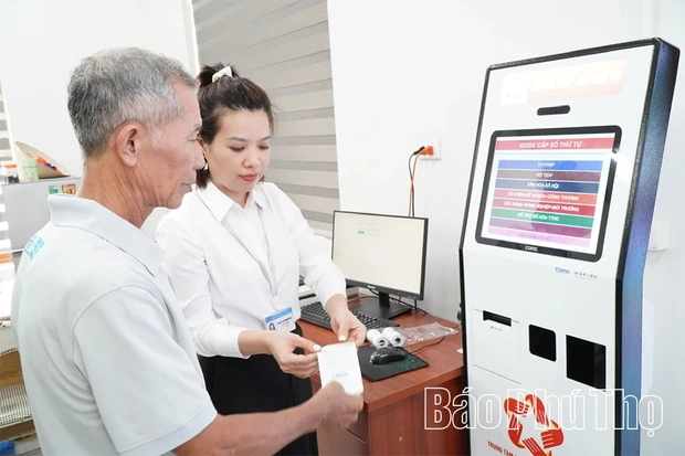Khi&nbsp;người dân là&nbsp;trung tâm&nbsp;của&nbsp;chuyển đổi số