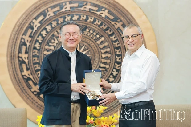 Strengthening Cooperation in Smart Urban Development and High-Tech Industry