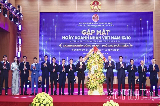 Phú Thọ đồng hành cùng doanh nghiệp, thúc đẩy tăng trưởng hai con số