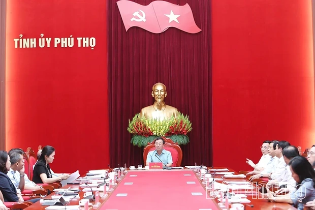 Provincial Party Standing Committee Offers Opinions on Key Socio-Economic Development Contents