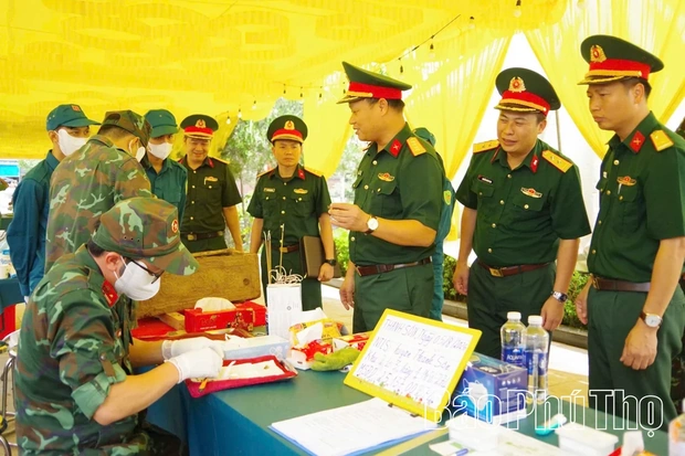 Đi tìm tên cho người nằm lại
