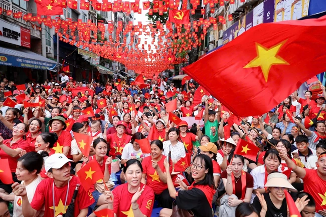 Đảng, Nhà nước tặng quà nhân dịp chào mừng Đại hội Đảng XIV và Tết Nguyên đán Bính Ngọ 2026