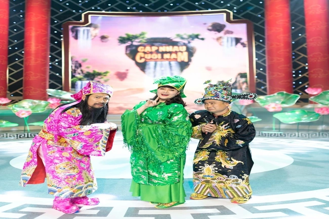 Vân Dung “úp mở” chuyện Tết năm nay không có Táo Quân