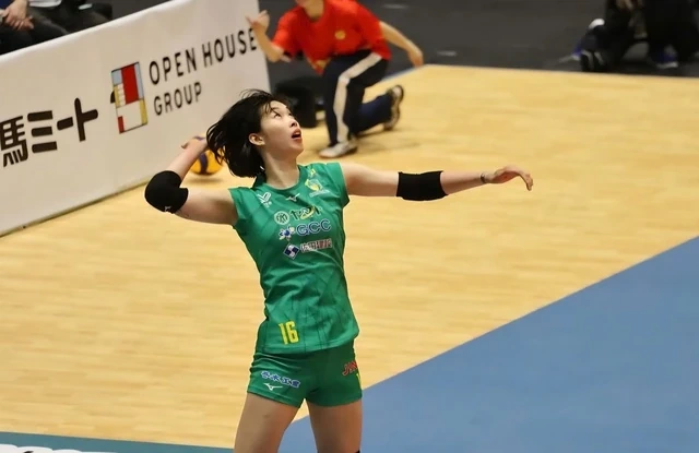 Thanh Thúy cùng CLB Gunma Green Wings “lột xác”, quật ngã đội ĐKVĐ giải Nhật Bản