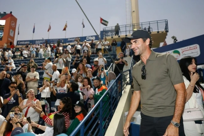 “Kỷ lục gia” Federer trở lại Dubai