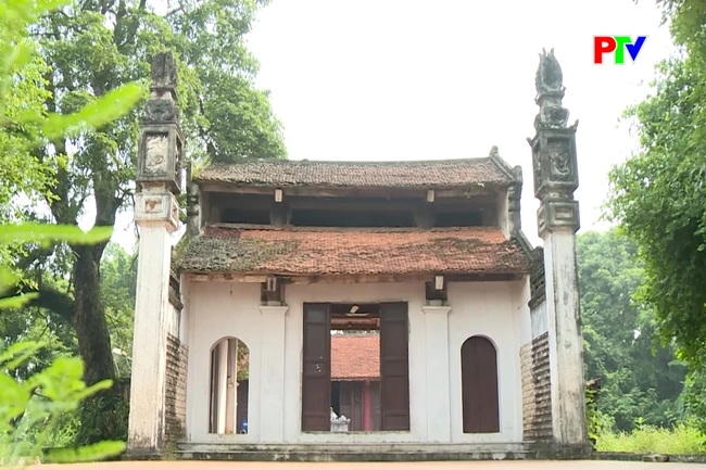 Temple dedicated to teacher Do Khac Chung