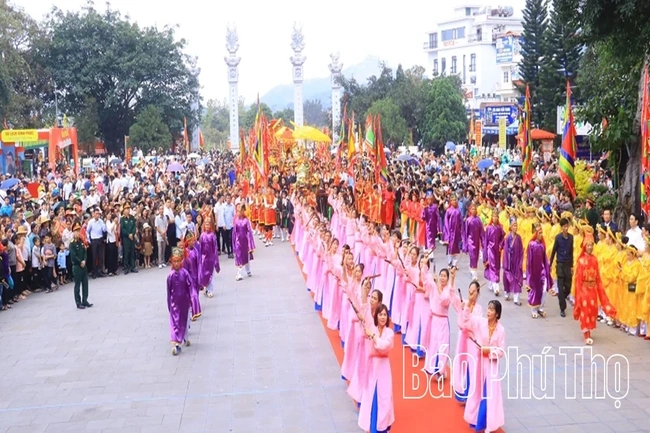 Ready for the Tay Thien Festival