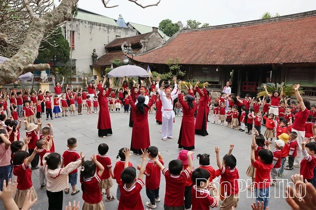 Across the Heritage Region