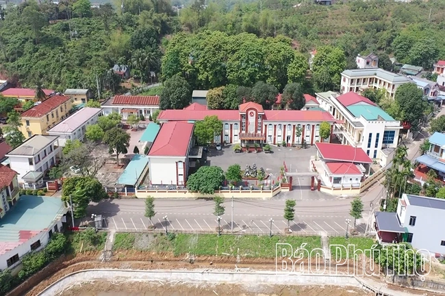 Phát huy nội lực, Lạc Sơn bứt phá trên hành trình phát triển bền vững