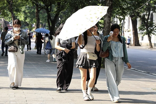 Thời tiết ngày 5/5: Bắc Bộ, Bắc Trung Bộ ngày nắng, chiều tối có mưa dông rải rác