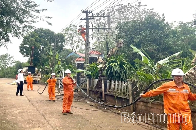 Công suất và sản lượng điện tiêu thụ lập đỉnh mới