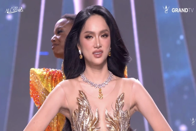 Hương Giang giành danh hiệu Á hậu 2 Miss Grand International All Stars 2026