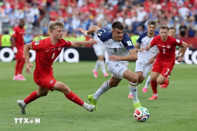Chủ nhà Canada làm nên lịch sử ở trận ra quân World Cup 2026