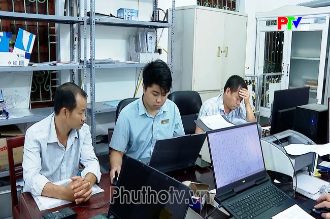 Khi cấp xã thiếu người gánh việc