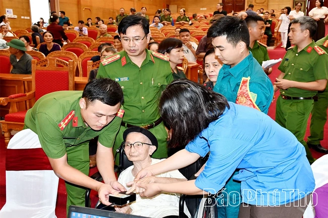 Tiến hành thu nhận hơn 1.400 mẫu ADN của thân nhân liệt sĩ