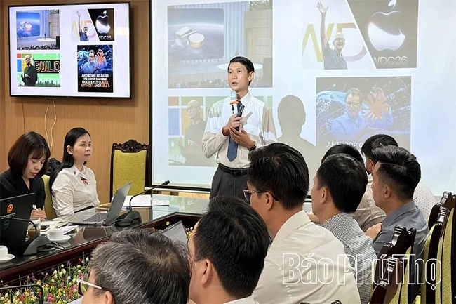 Bồi dưỡng kiến thức, kỹ năng công nghệ số cho cán bộ Văn phòng Đoàn ĐBQH và HĐND tỉnh