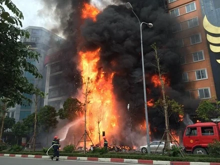 Thái Lan: Cháy lớn tại quán rượu ở Bangkok, 27 người thiệt mạng