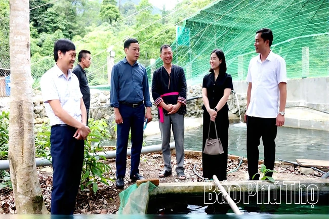 Tiếp tục quan tâm, chăm lo vùng đồng bào dân tộc thiểu số