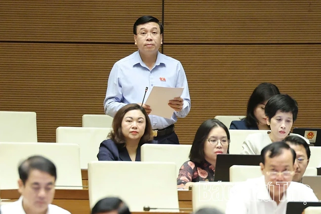 Đại biểu Quốc hội tỉnh Phú Thọ thảo luận về chính sách sửa đổi Luật Đất đai và Luật Nhà ở