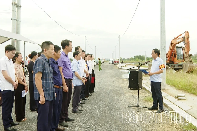 Cưỡng chế thu hồi đất thực hiện dự án tại khu Đồng Giỏ, xã Xuân Lũng