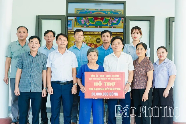 Niềm vui trong những ngôi nhà đại đoàn kết