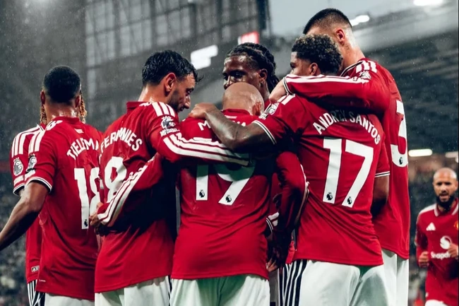 Manchester United gặp Sabah: 3 điểm đầu tiên cho Quỷ Đỏ