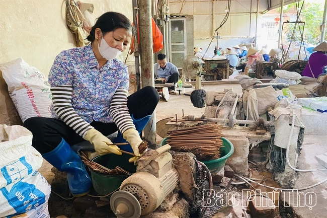Tề Lỗ đẩy mạnh phát triển công nghiệp - tiểu thủ công nghiệp